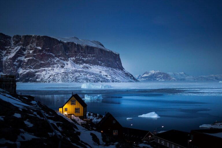 Arctic Darkness: The Ultimate Guide to How Many Months It Stays Dark