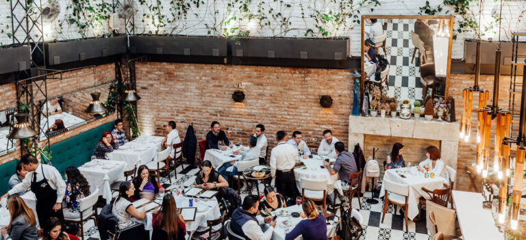 Discover the Ultimate Guide on Dressing for Restaurants in Reykjavik