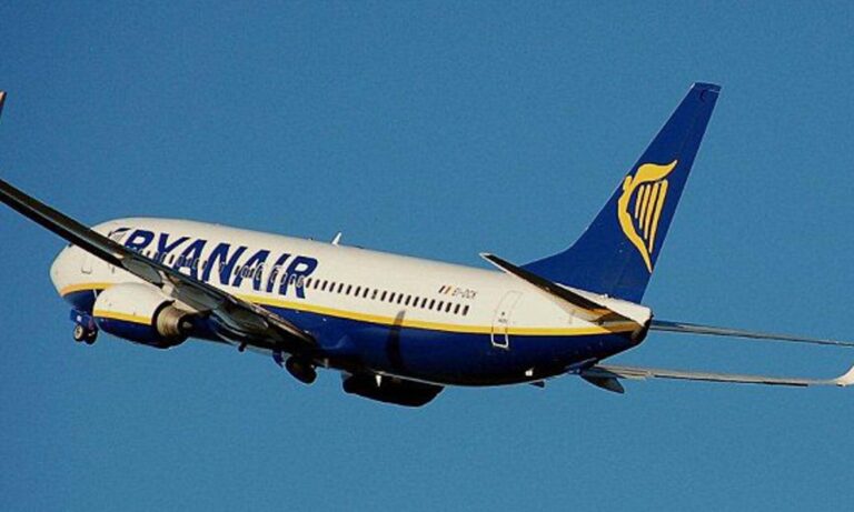 Exploring Greenland: Does Ryanair Offer Flights to this Icy Paradise?