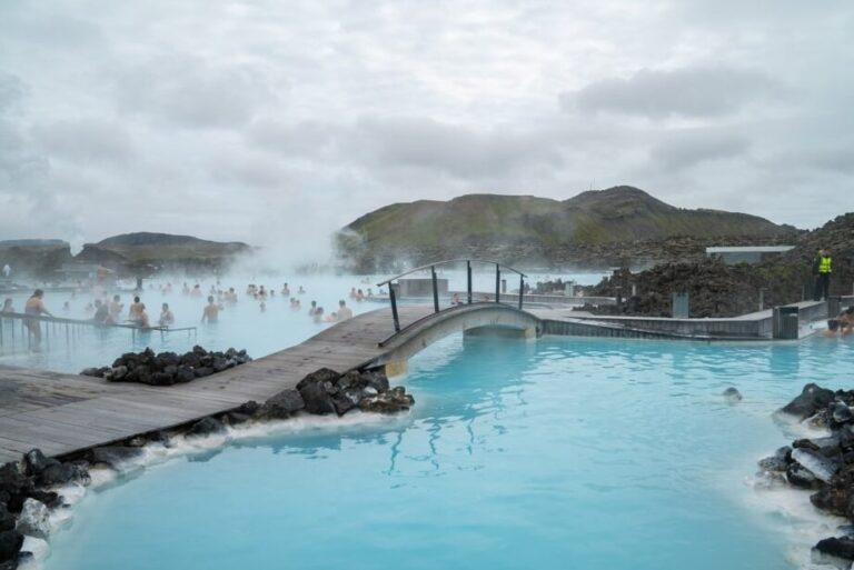 Iceland or Greenland: Which Arctic Paradise Should You Visit?