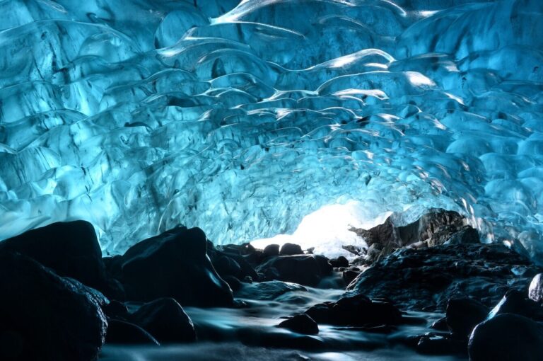 Travel to Iceland? Here’s What You Need to Know About Covid Testing